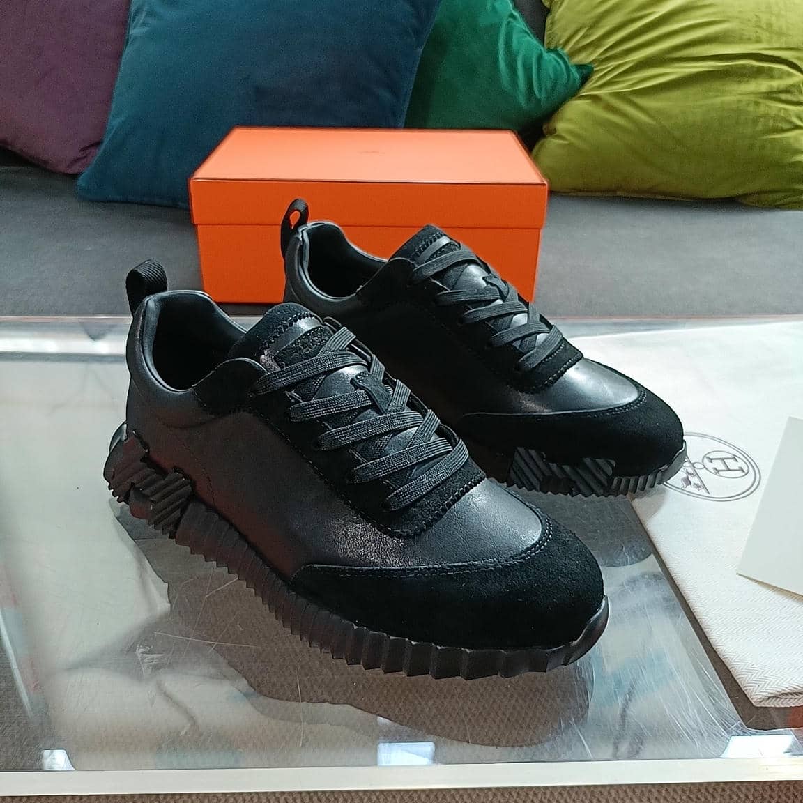 Hermes Sneaker H-102